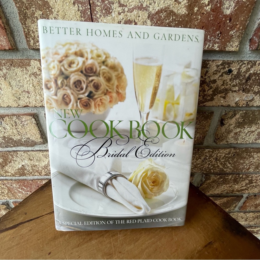 Better Homes And Gardens New Cookbook Bridal Edition Hardcover Excellent!